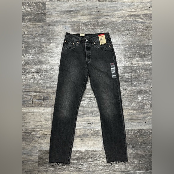 🆕 Levi’s pants - Picture 1 of 5